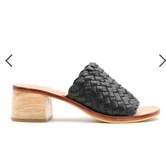 Liberté Santorini Black Woven Leather Mule Sandals - Size 6 - Picture 4 of 10